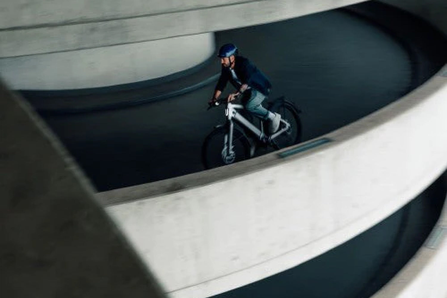 Man riding the ST3 Alinghi Red Bull Racing edition